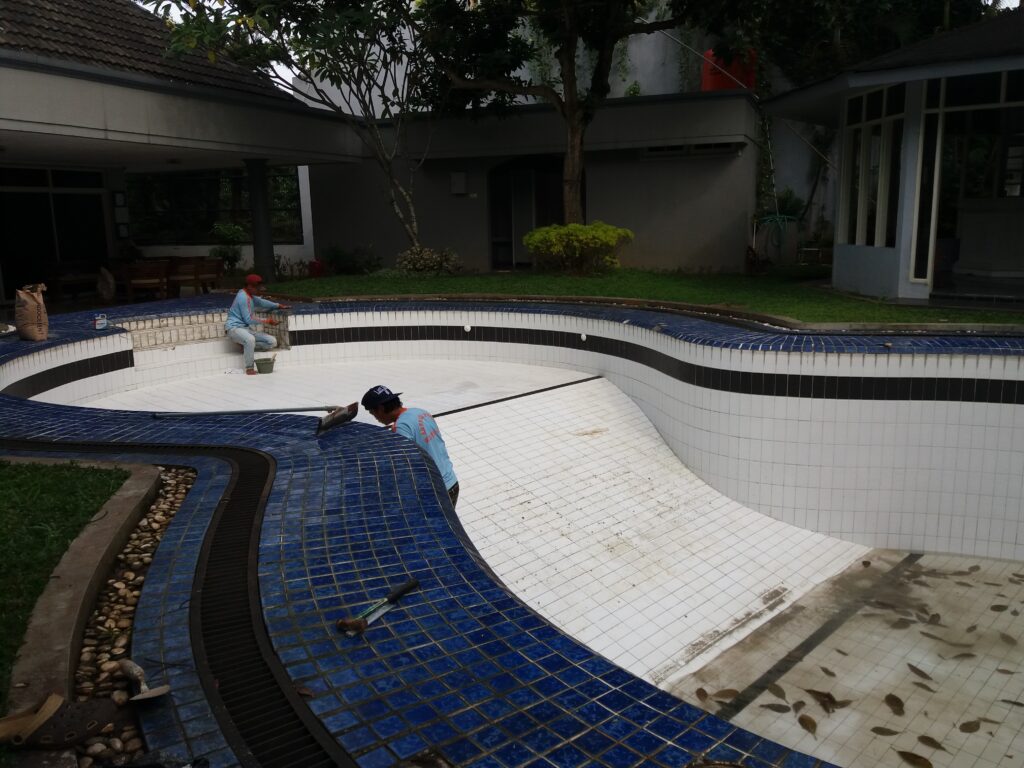 traktor kolam renang bukitpermai 